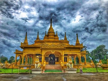 Golden pagoda, namsai