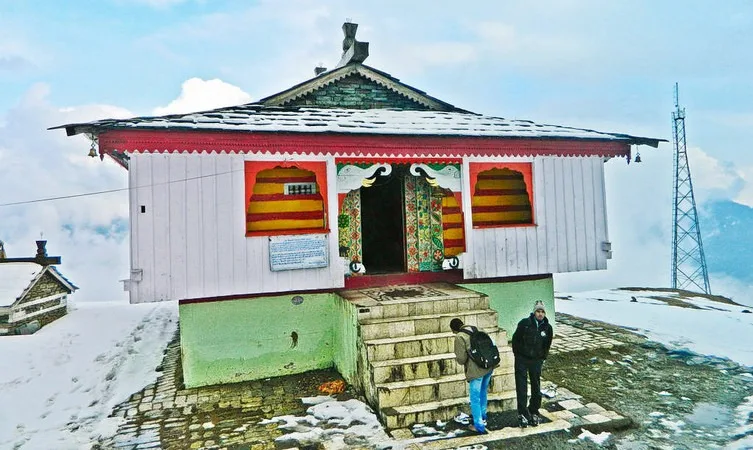Bijli Mahadev – The Lightning Temple of Kullu Valley