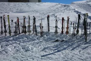 Auli skiing School